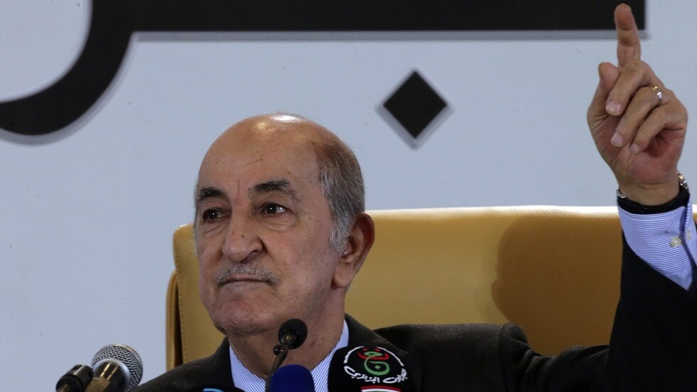 تبون يكشف عن مشروع لخط بحري بين الجزائر والدوحة