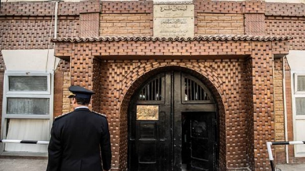 تطورات جديدة بقضية طبيب "الكركمين".. النيابة تحيله مع متهم آخر إلى المحاكمة الجنائية العاجلة