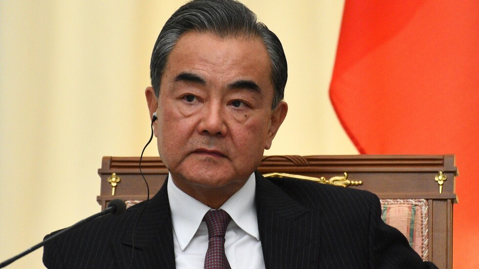 بكين: التطور الحالي للوضع في أوكرانيا مرتبط بالتأخير في تنفيذ اتفاقيات مينسك