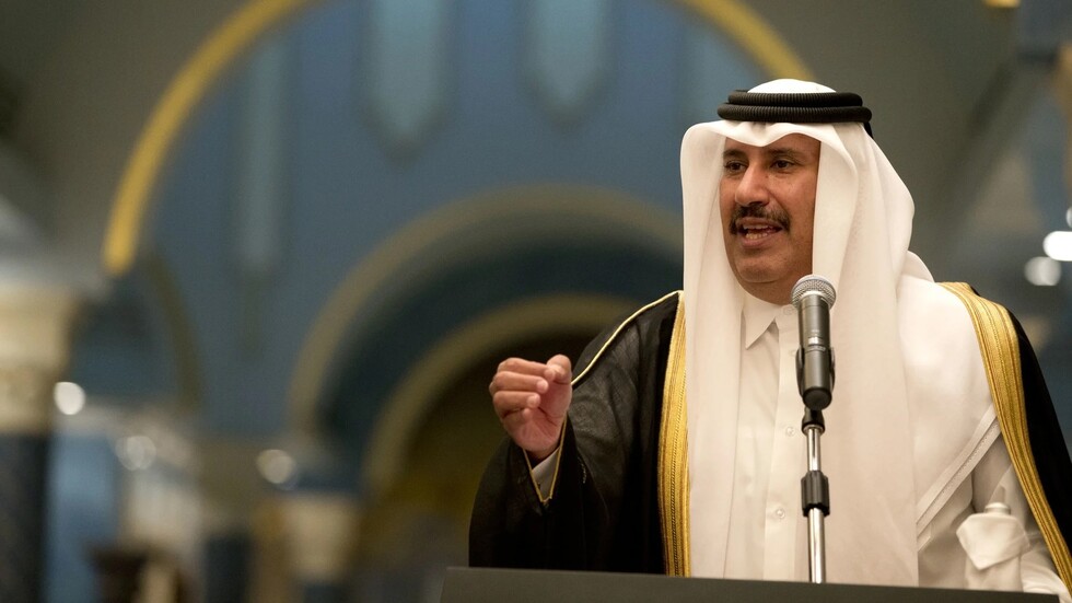 حمد بن جاسم ينصح القادة العرب بالاستثمار في "سلاح مهم في حسم أي معركة"!