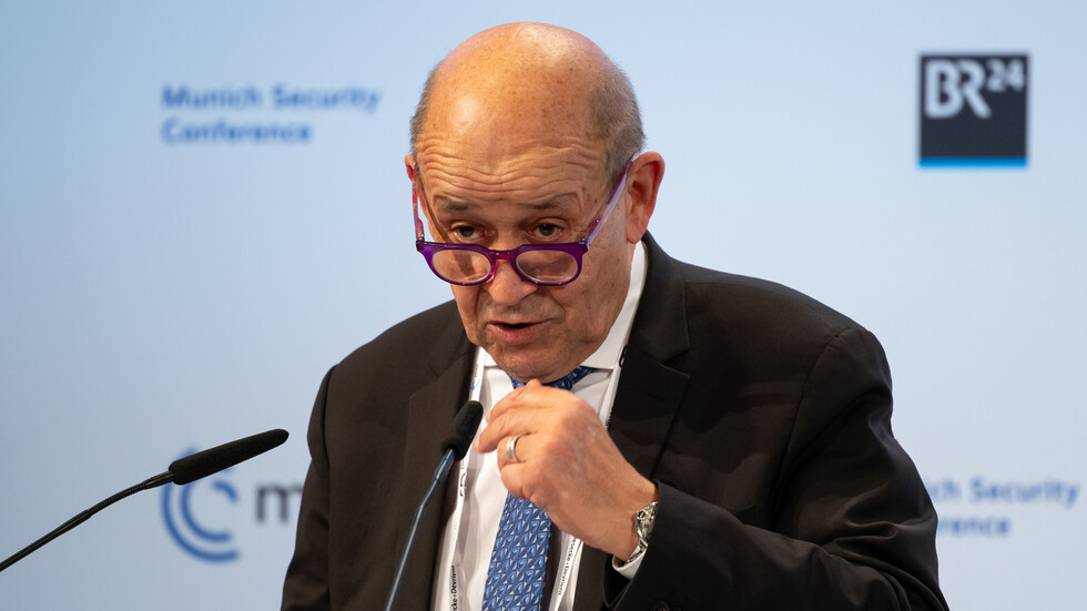 لودريان يعلن إلغاء اجتماعه المقرر الجمعة مع لافروف