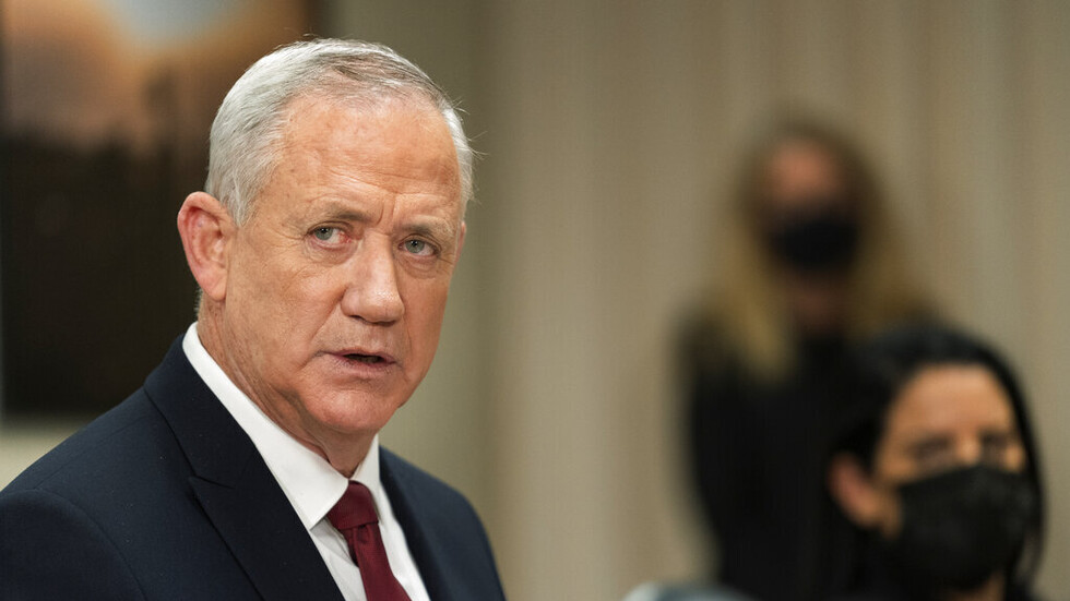 غانتس: العالم بحاجة لإعداد حزمة عقوبات للرد على انتهاكات إيران للاتفاق النووي المستقبلي