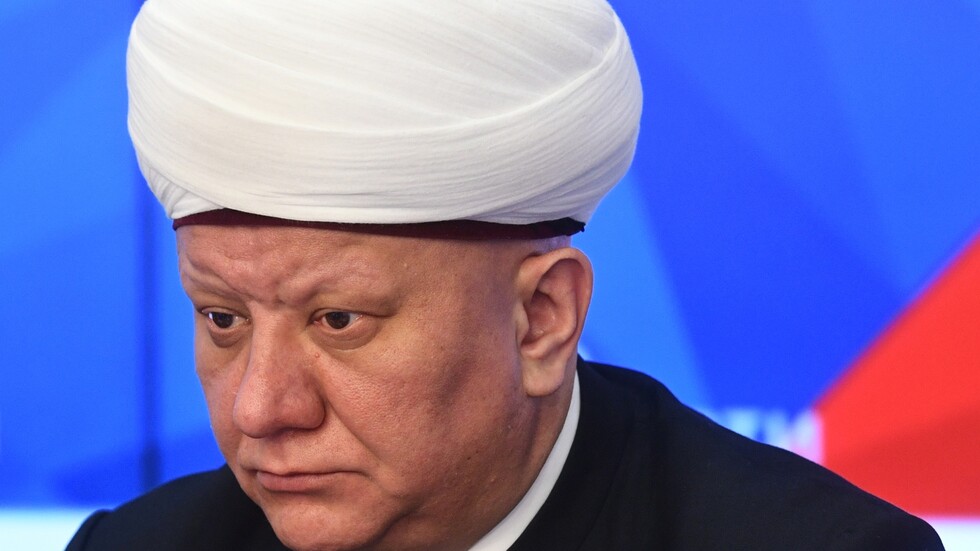 مسلمو روسيا يشيدون بقرار بلادهم الاعتراف بجمهوريتي لوغانسك ودونيتسك