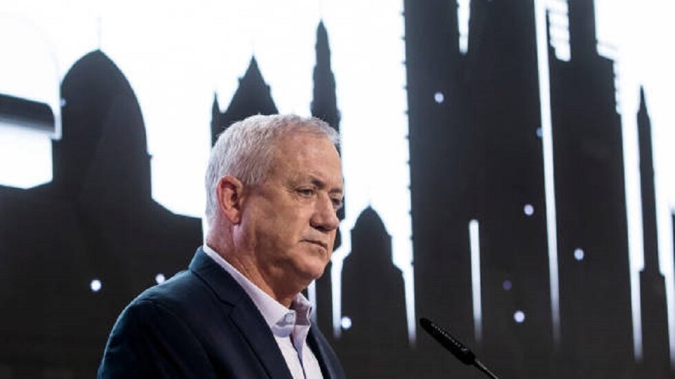 غانتس يوجه تحذيرا لنصرالله