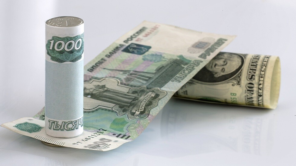 احتياطيات روسيا من الذهب والنقد الأجنبي تصعد إلى مستويات تاريخية