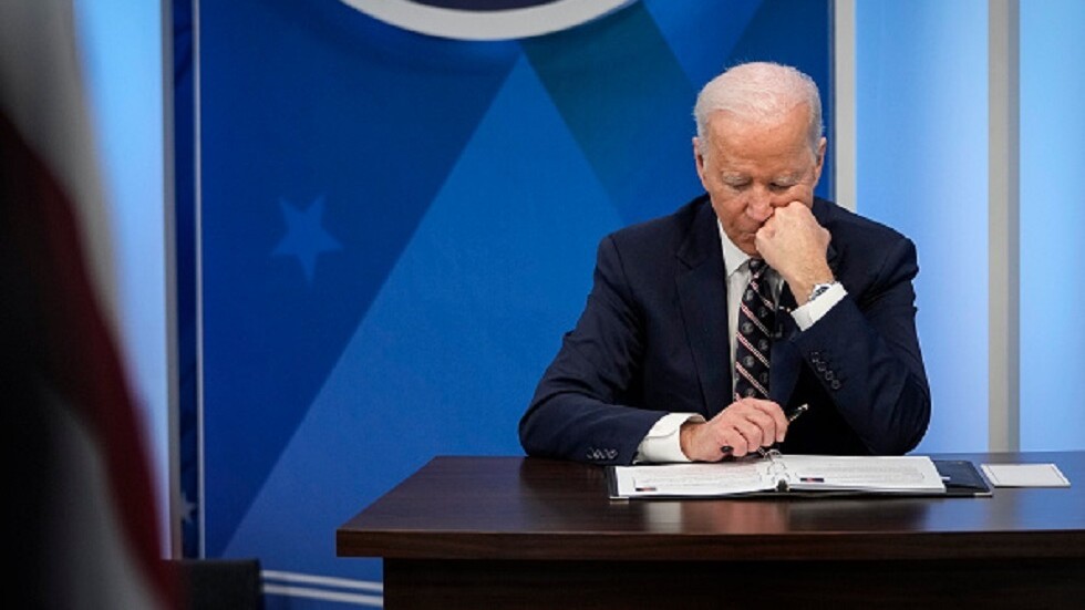 بايدن يعلن تبنّي مجموعة السبع حزمة عقوبات "مدمرة" ضد روسيا