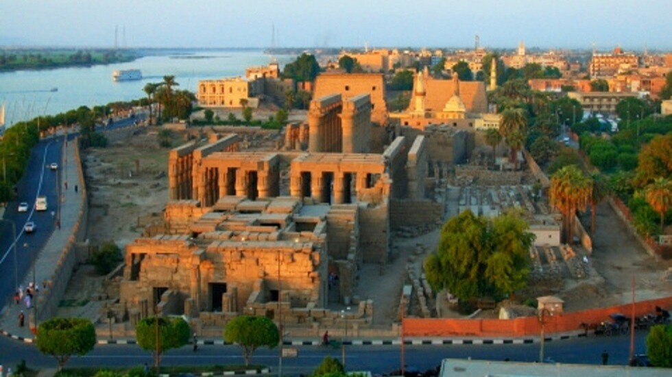 مصر.. العثور على مجموعة من الآثار الملكية الهامة في معبد الأقصر