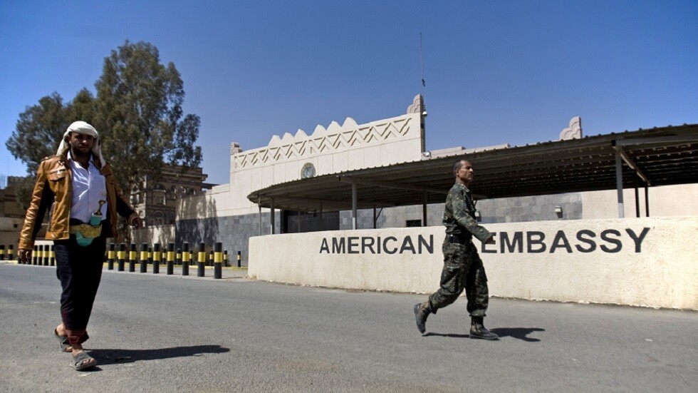 واشنطن تعلن احتجاز الحوثيين موظفا يمنيا لدى سفارتها بصنعاء