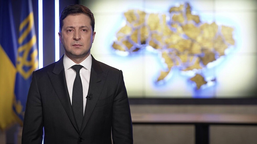 زيلينسكي يهلل لقرار لم يتخذه أردوغان بعد بحق السفن الروسية