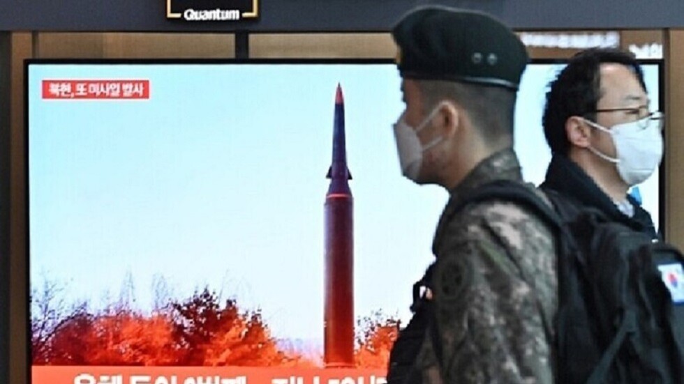 كوريا الشمالية تطلق جسما مجهولا باتجاه الشرق