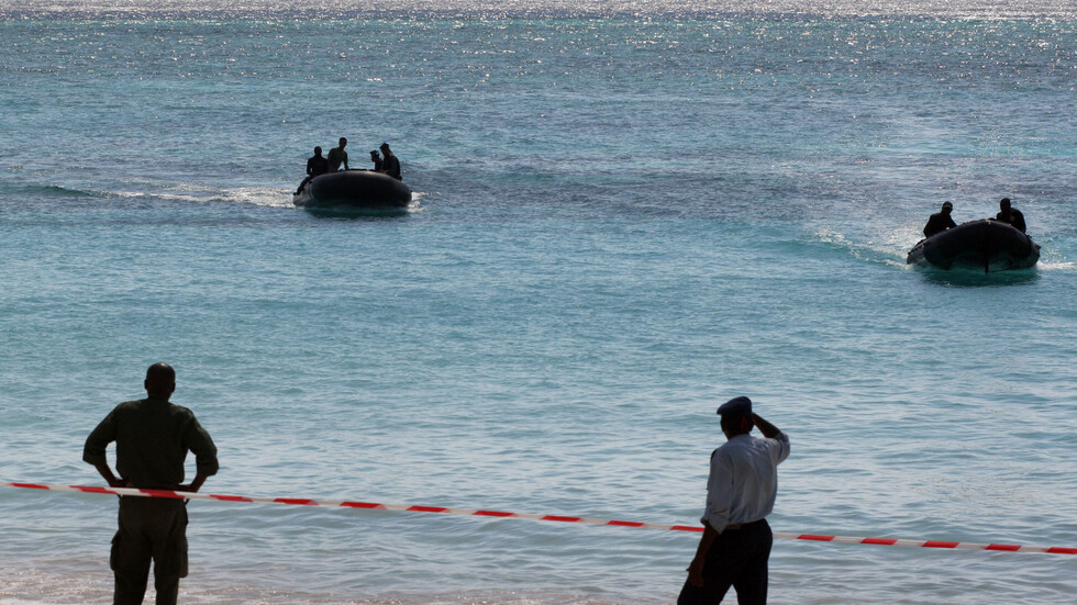 تحطم طائرة ركاب مدنية في جزر القمر وفرق الإنقاذ تبحث عن ناجين