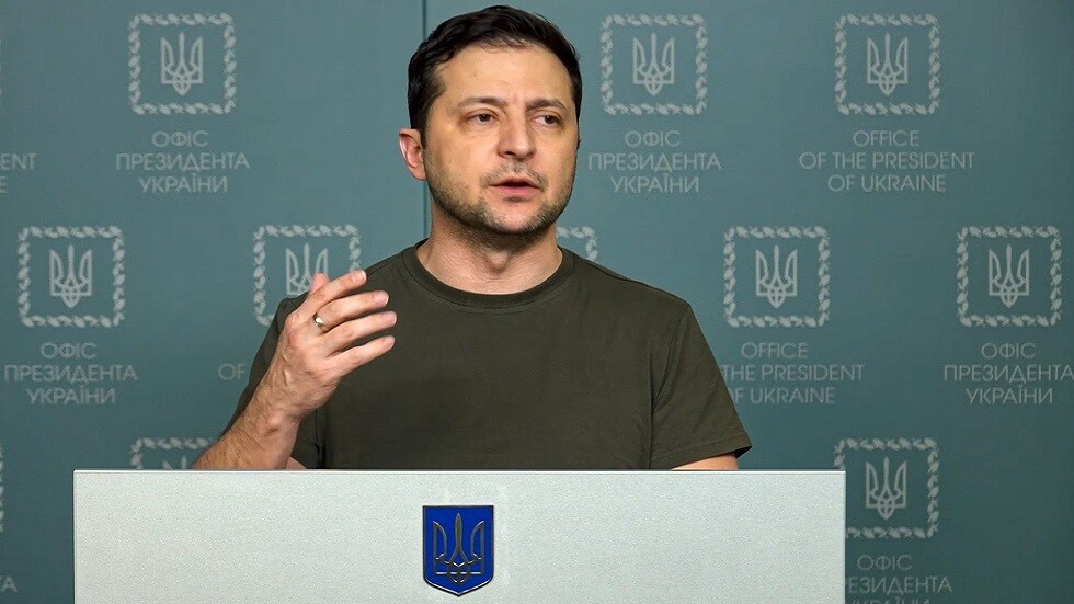 زيلينسكي يعلن أنه أجرى اتصالا مع لوكاشينكو