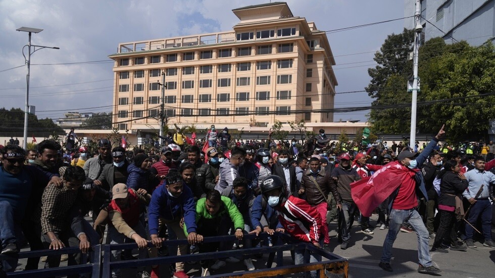 رغم الاحتجاجات.. نيبال توافق على منحة مساعدات أمريكية مثيرة للجدل