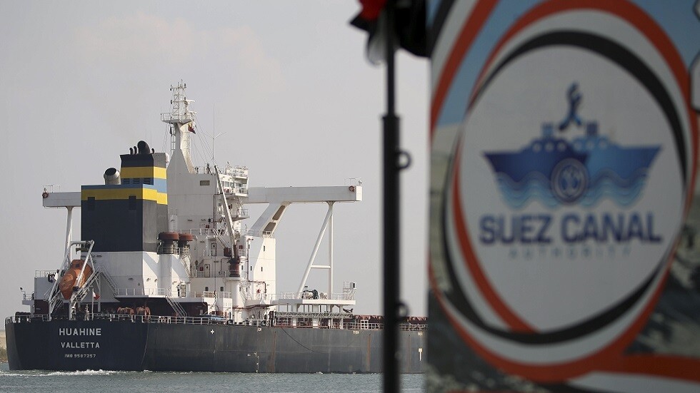 مصر ترفع رسوم عبور قناة السويس اعتبارا من مارس المقبل