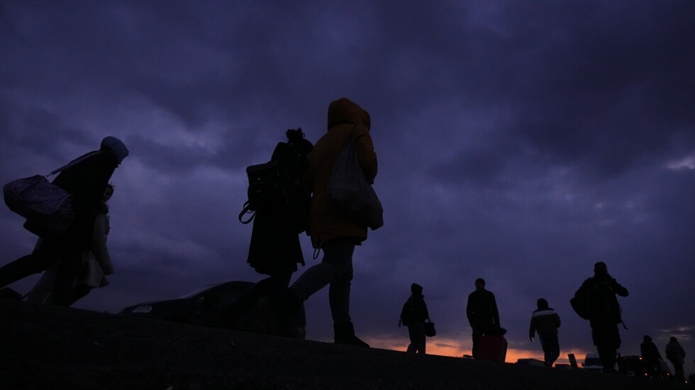 الأوروبيون يؤيدون بالأغلبية منح حماية مؤقتة للأوكرانيين الفارين من الحرب