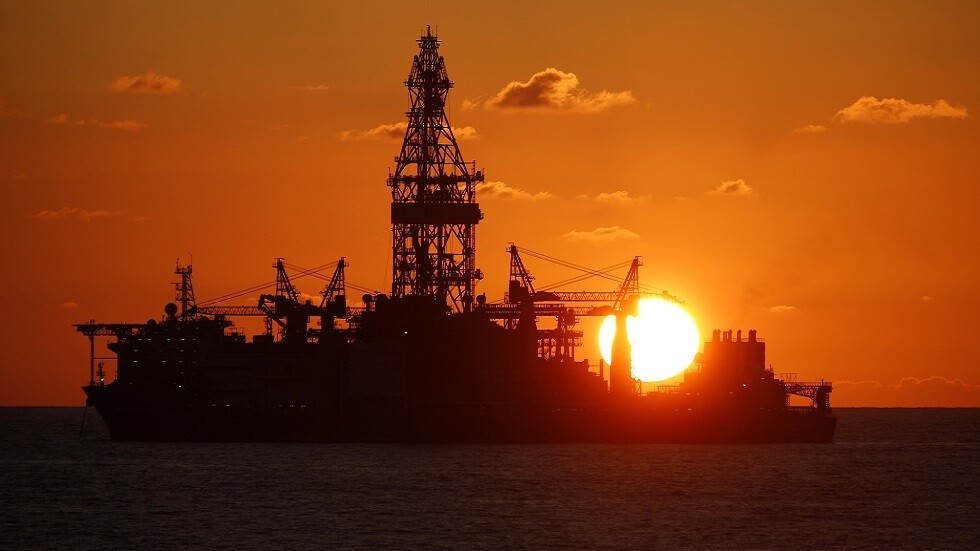 سعر برميل "غرب تكساس الوسيط" يرتفع بأكثر من 6% وبرنت أكثر من 5% جراء أحداث أوكرانيا