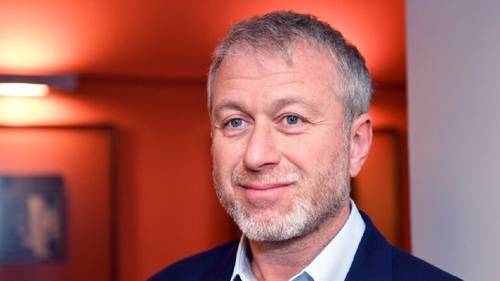 أوكرانيا تتوجه بطلب لرجل الاعمال الروسي رومان أبراموفيتش