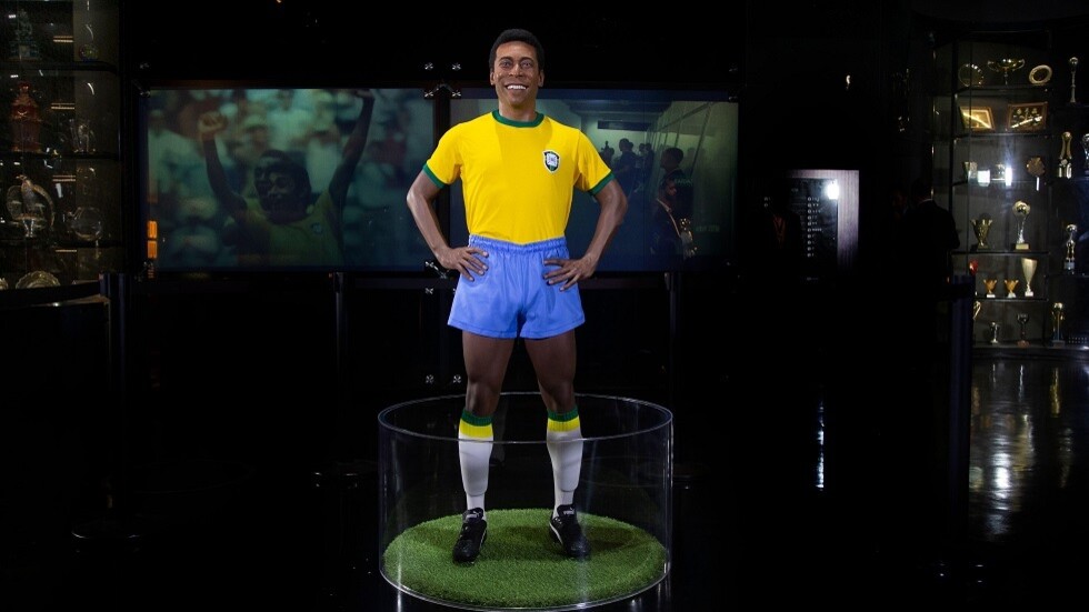 الأسطورة بيليه يغادر المستشفى