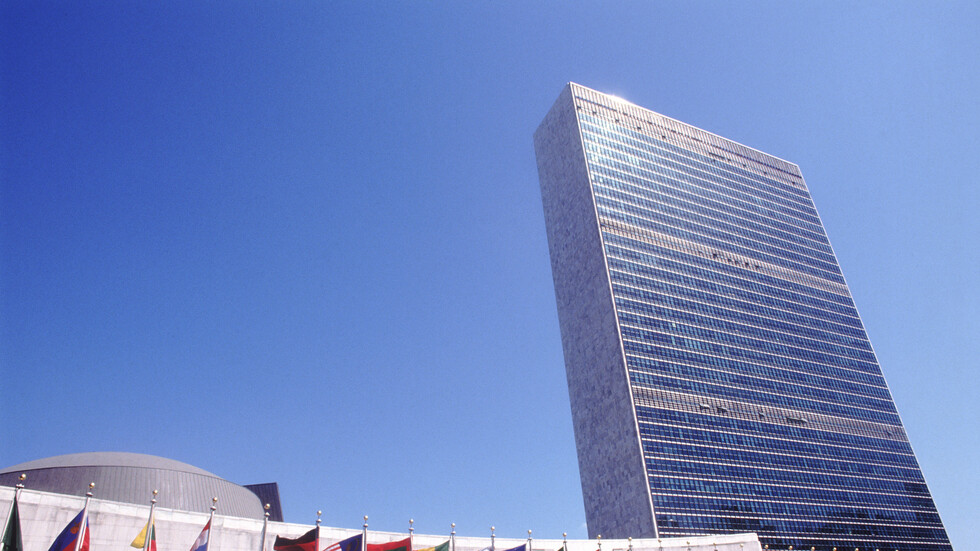 واشنطن: طرد الدبلوماسيين الروس جاء نتيجة لممارستهم "أنشطة لا تنسجم مع صفاتهم"