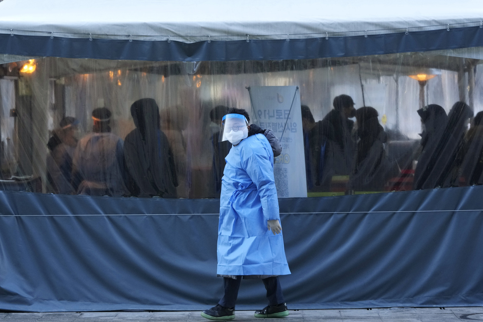 كوريا الجنوبية تطبق سياسة جديدة للكشف السريع عن فيروس كورونا