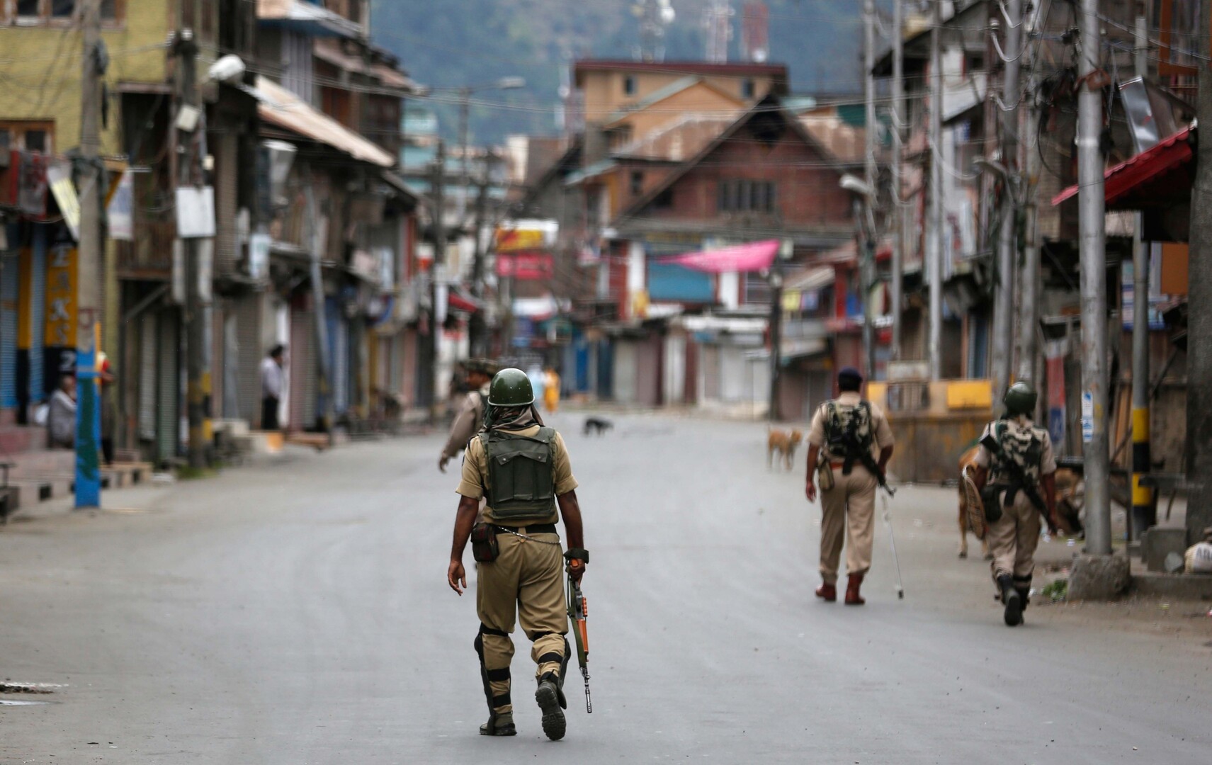 الشرطة الهندية تقتل 3 مسلحين في جامو وكشمير