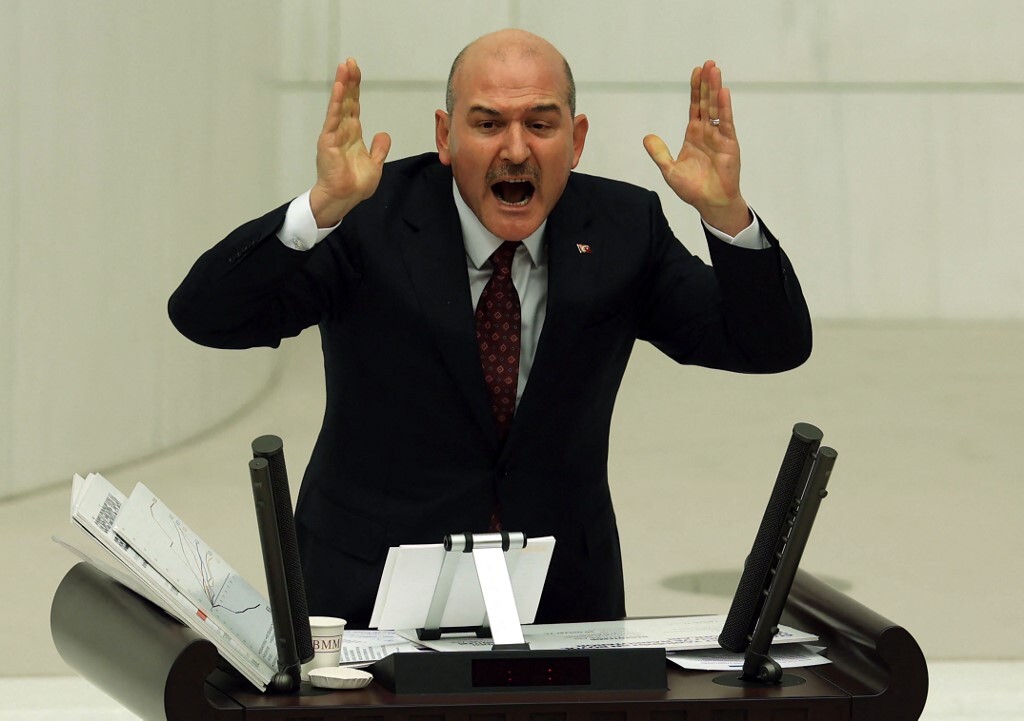 تركيا تفاوض أبو ظبي على تسليمها زعيم المافيا التركية سادات بكر