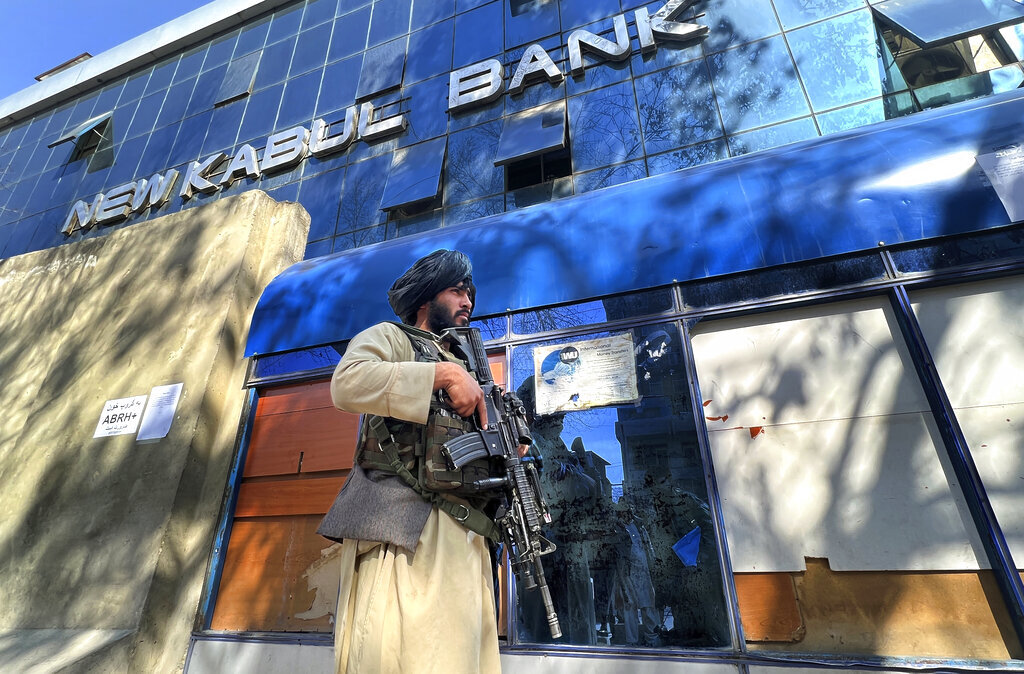 تقرير: صراع على أموال المصرف المركزي الأفغاني التي صادرتها إدارة بايدن