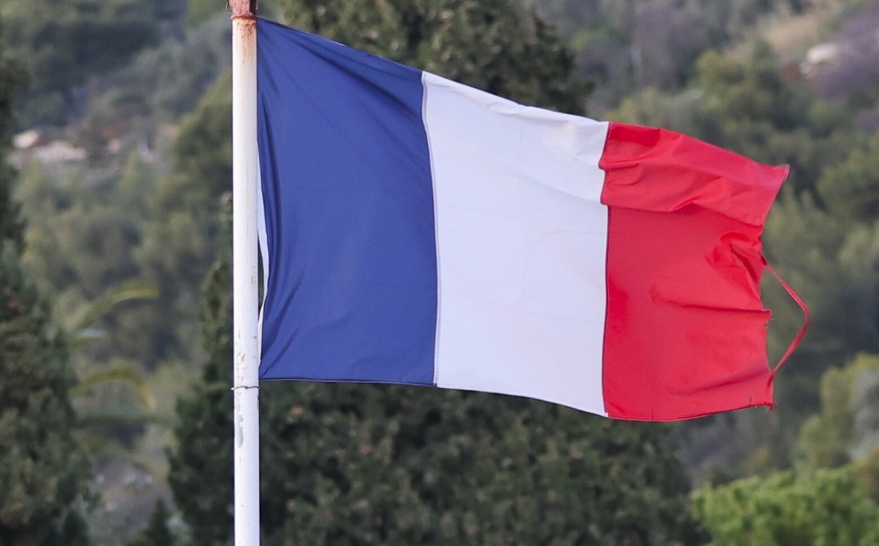 فرنسا تدعو رعاياها لمغادرة أوكرانيا