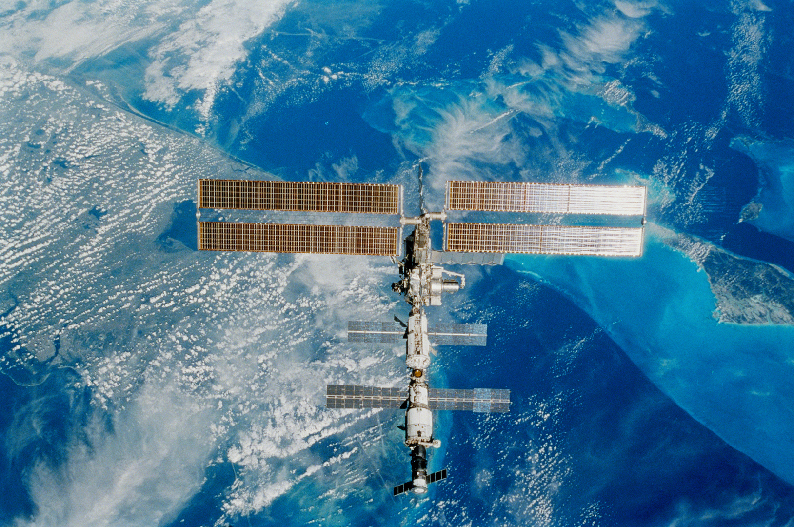 كيف تخطط ناسا لتدمير محطة الفضاء الدولية وما مخاطر تلك العملية؟