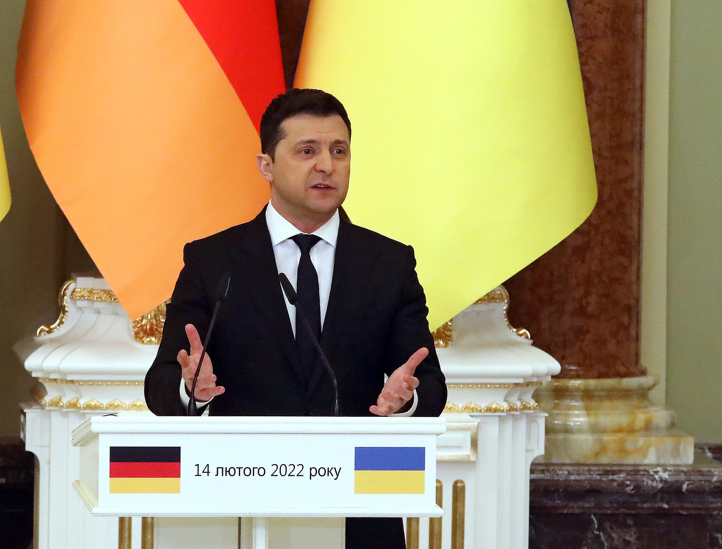 الرئيس الأوكراني يدعو لاجتماع طارئ لـ 