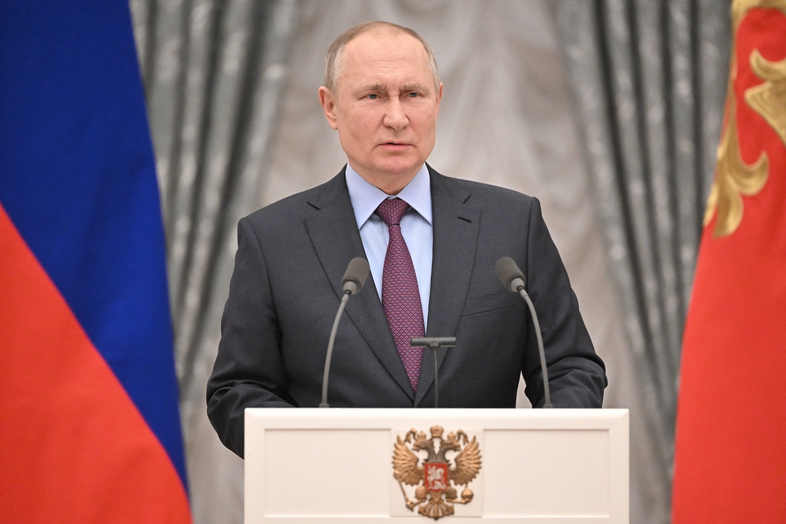 بوتين: المناورات المنتظمة أظهرت زيادة مستوى جاهزية القوات الروسية