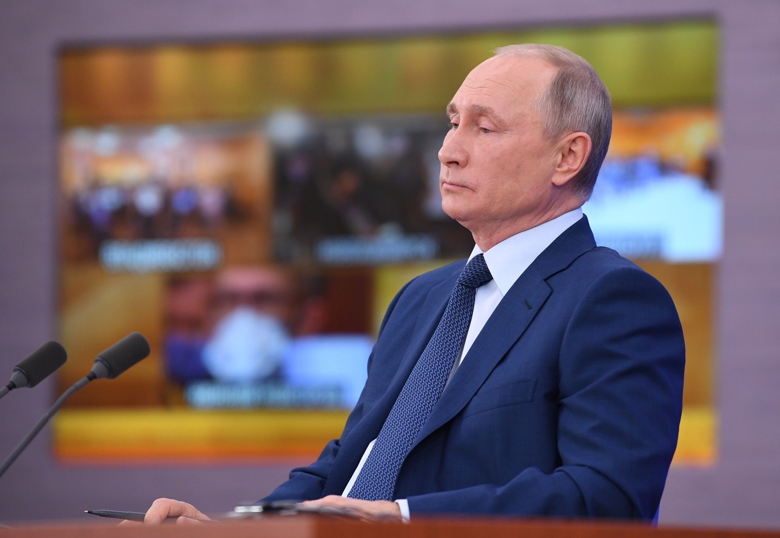 بوتين يتوعد من سيحاول الحيلولة دون العملية الروسية في أوكرانيا بـ