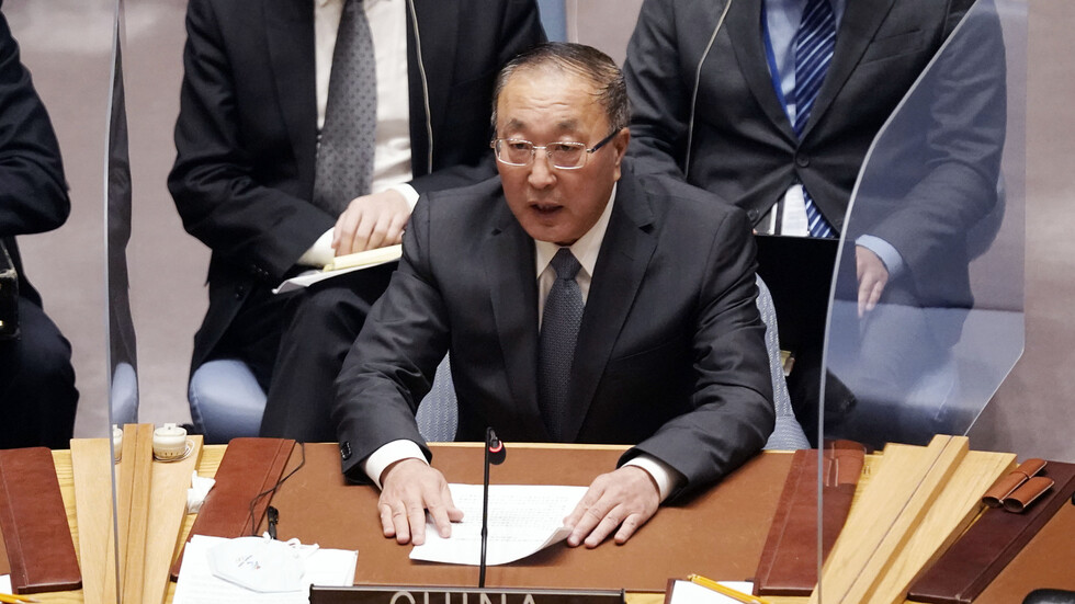 الصين: المفاوضات هي الطريق النهائي لتسوية الأزمة بين روسيا وأوكرانيا