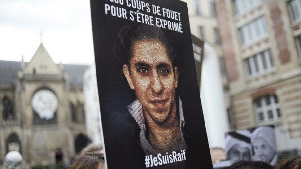 عائلة المدون السعودي رائف بدوي تأمل في إطلاق سراحه قريبا