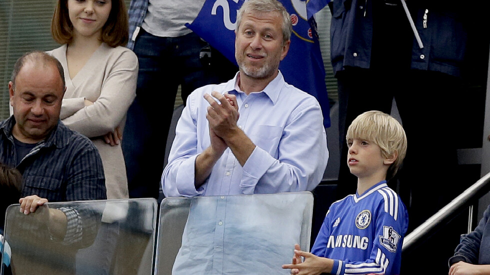 رجل الأعمال المصري لطفي منصور يعتزم شراء تشيلسي من أبراموفيتش