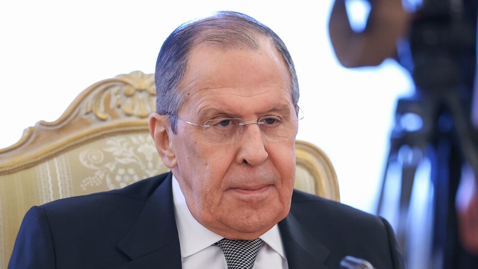 لافروف في تصريح ساخر عن "الديوك" الفرنسية