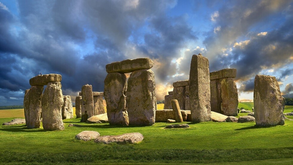الكشف عن الغاية من بناء ستونهنج