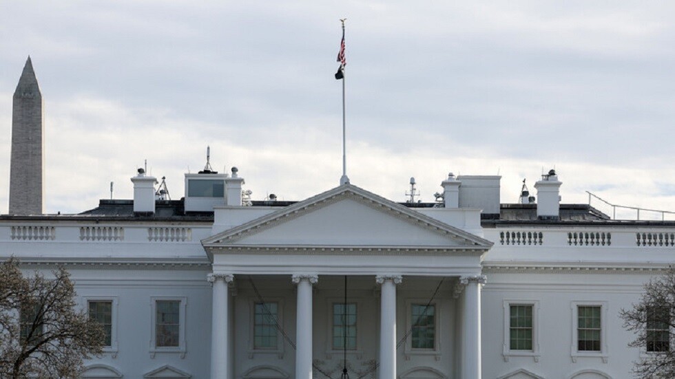 البيت الأبيض: لن نقيم منطقة حظر طيران لأن هذا سيجرنا لحرب مع روسيا ونحن لا نريد الحرب معها