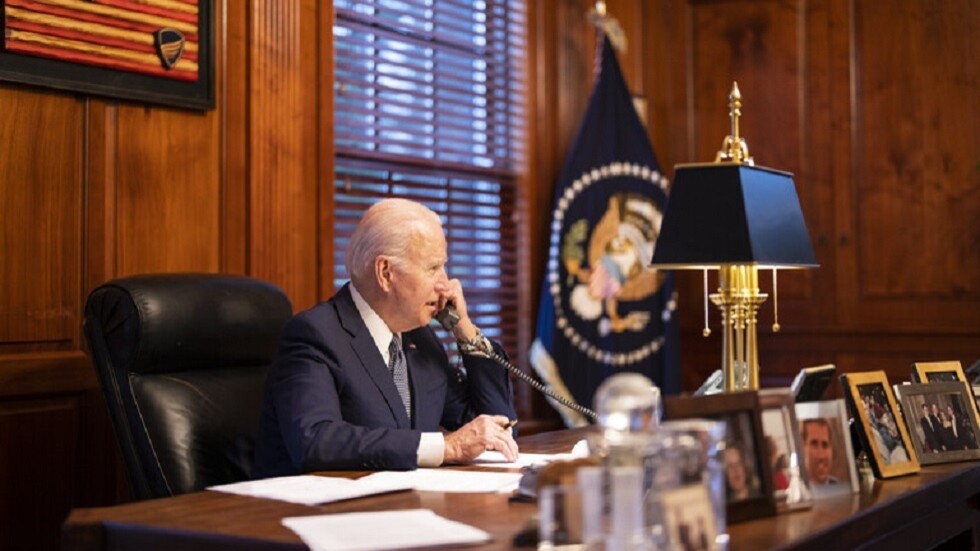 بايدن يبحث مع زيلينسكي آخر مستجدات الأوضاع في أوكرانيا