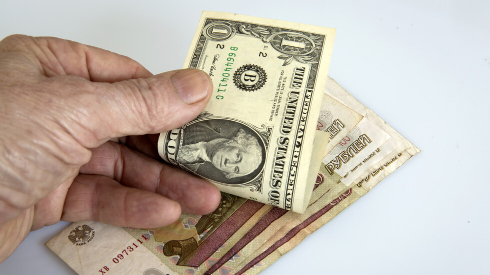 نائب روسي يدعو لتجميد حسابات الشركات الغربية المغادرة روسيا