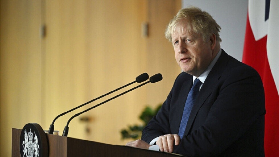 جونسون يدعو إلى  تأمين سلامة محطات الطاقة النووية في أوكرانيا