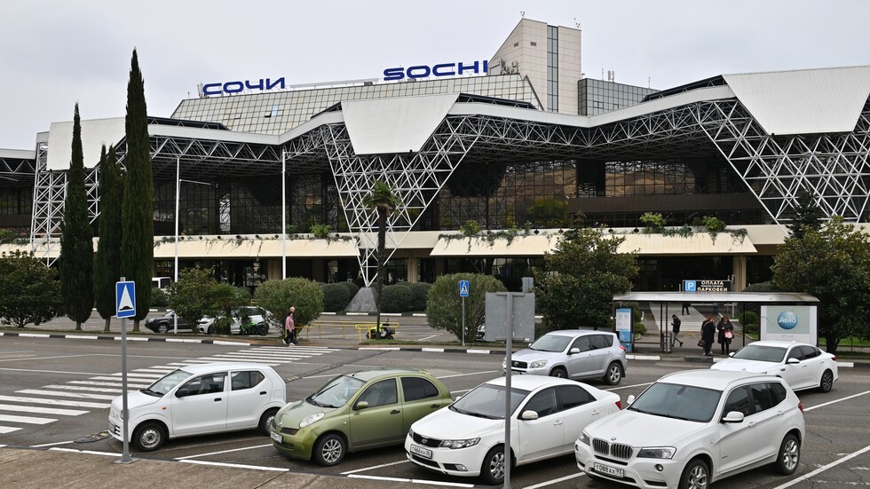 روسيا تمدد حظر الطيران جنوبي البلاد حتى 14 مارس الجاري