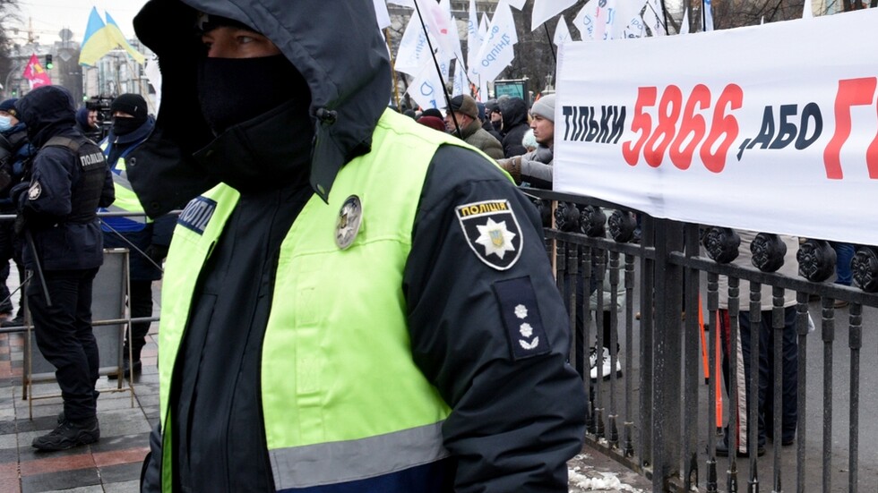 أوكرانيا.. تداول أنباء عن مقتل عضو في الوفد الأوكراني المفاوض مع روسيا خلال محاولة الأمن اعتقاله