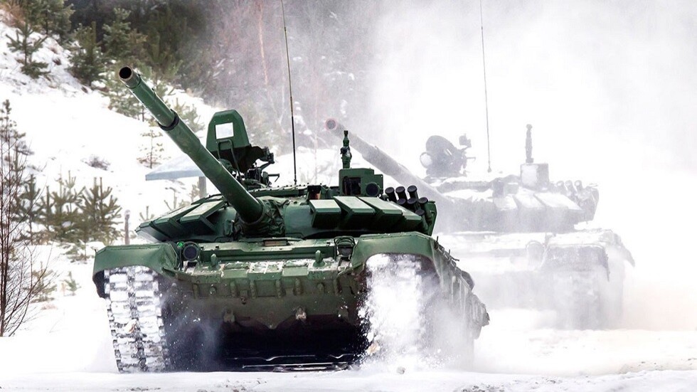 قوات الإنزال الروسية تواصل تقدمها في ضواحي كييف (فيديو)