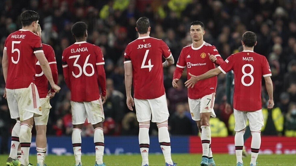 مفاجآة كبرى في تشكيلة مانشستر يونايتد أمام السيتي في 