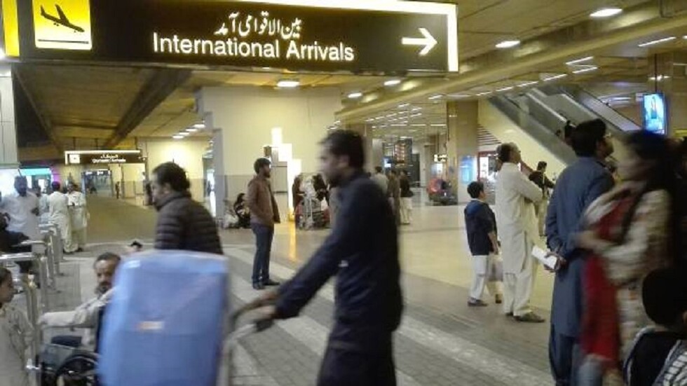 باكستان تجلي 300 مواطن فروا من أوكرانيا إلى بولندا