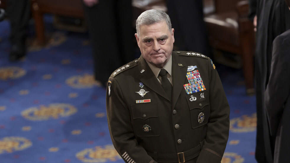 رئيس الأركان الأمريكي يحض جنوده في أوروبا على منع اندلاع "حرب بين قوى عظمى"