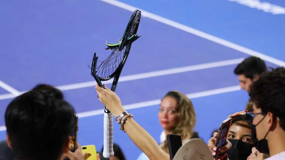 بعد تهجمه على الحكم.. عقوبة بحق الألماني زفيريف مع وقف التنفيذ