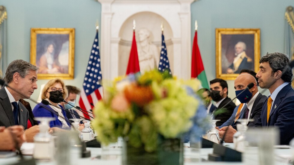 عبد الله بن زايد وبلينكن يبحثان العلاقات الثنائية الإماراتية - الأمريكية