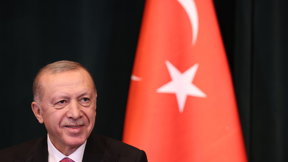 أردوغان: لا نقبل الممارسات التي تذكرنا بمطاردة الساحرات حيال الشعب الروسي